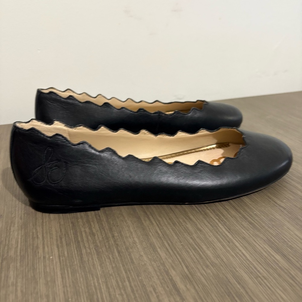 Sam Edelman Black Scalloped Flats size 8